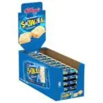 Box of Kellogg's Squares Chewy-Tastic Marshmallow Cereal Bars 30x28g displayed open with multiple individual packets visible inside.