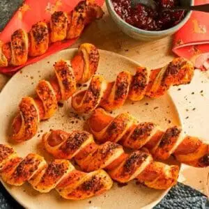 Moving Mountains Frozen Hot Dog 4x5x155g (Case of 4)