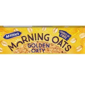 Packaging of McVitie's Oats and Syrup Flapjack Morning Oats 12x60g bar, featuring oat flakes and emphasizing it as a source of fiber.