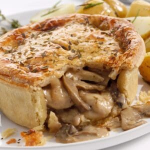 Toms Pies Chicken & Wild Mushroom Pie 24 x 260g